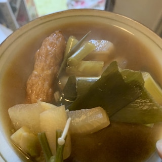 蕪と練物の野菜にんにく味噌スープ